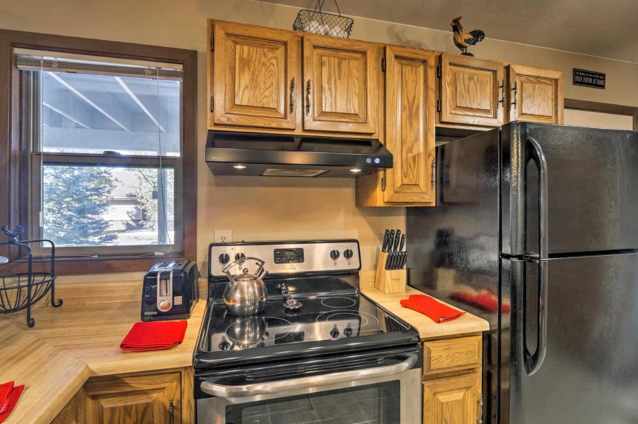Grand Lake Condo With Balcony - 1 Block To Water! מראה חיצוני תמונה